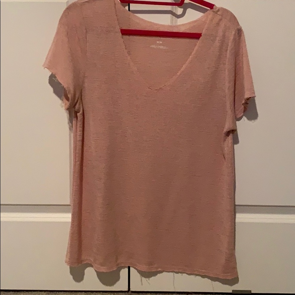 Light pink frayed hem vneck